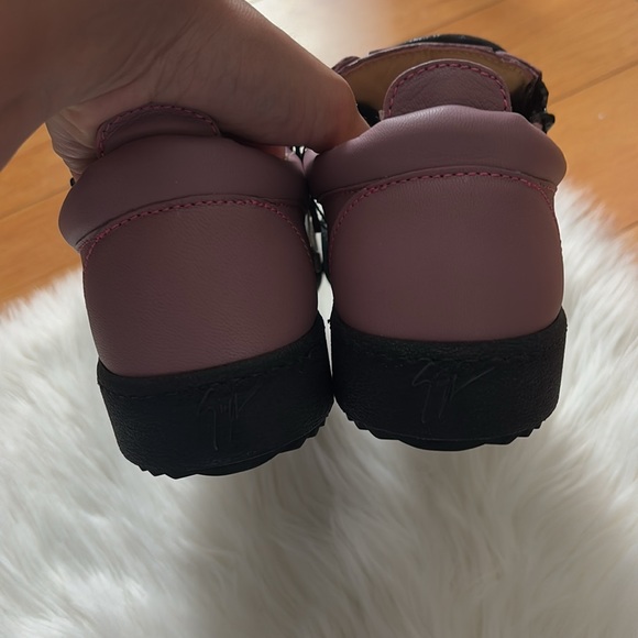 Giuseppe Zanotti ‘Donna’ Leather Sneakers - Picture 4 of 8